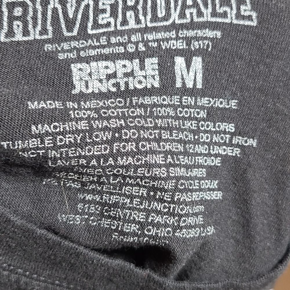 Riverdale tshirt   - Picture 4 of 4